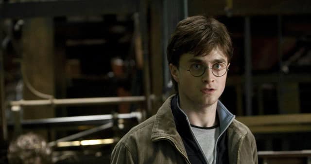 Ile lat ma Harry Potter w 2 części? Zaskakujący wiek bohatera