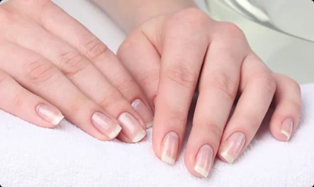 Czy manicure japoński działa? Oto skuteczność i efekty zabiegu dla Twoich paznokci.