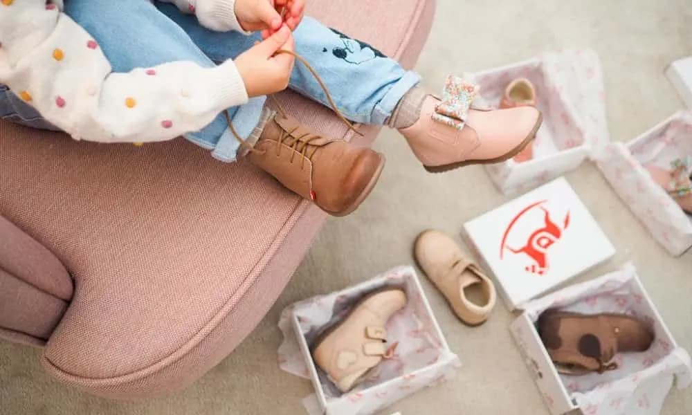 Pierwsze buty dla dziecka: Jak wybrać najlepszą markę? Porady