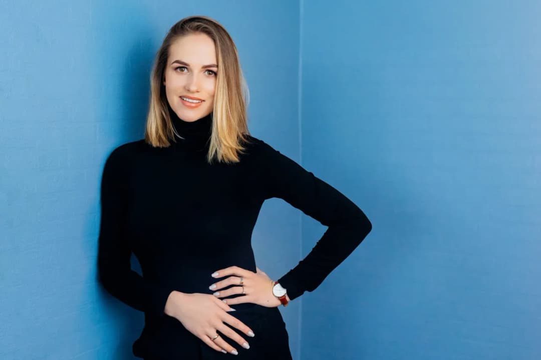 Jak się ubrać do zdjęć biznesowych, aby wyglądać profesjonalnie i z klasą