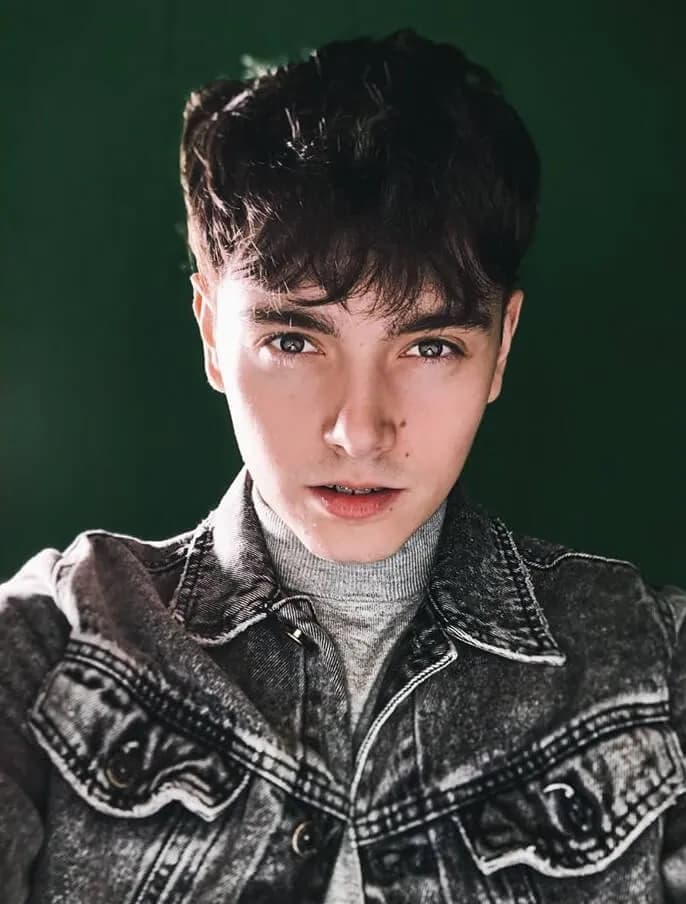 Jan Dąbrowski - wiek i kariera youtubera, który podbił internet