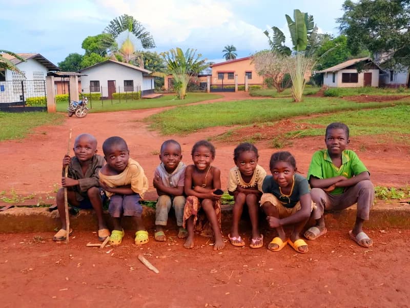 Jak adoptować dziecko z Afryki: proces, wymagania i koszty