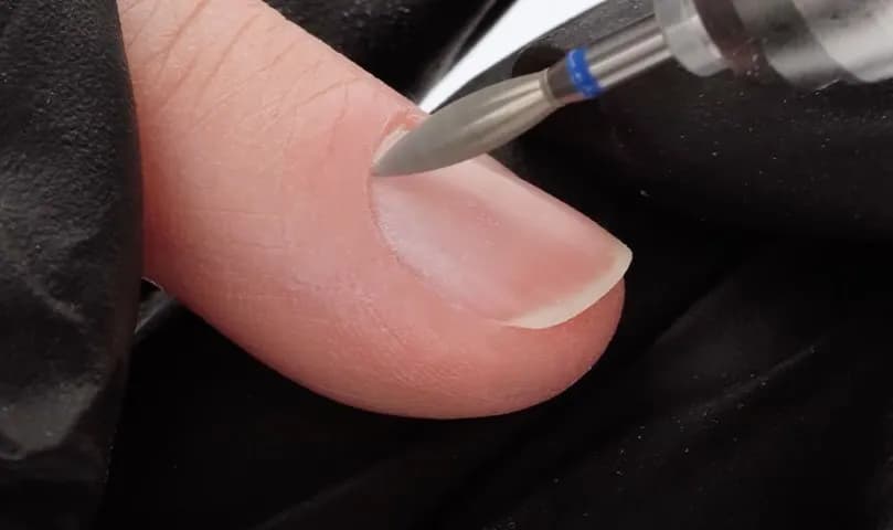 Jak ściągnąć hybrydę frezarką: 5 kroków do perfekcyjnego efektu