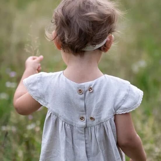 Ubranka które rosną z dzieckiem: oszczędność i ekologia dla rodziców